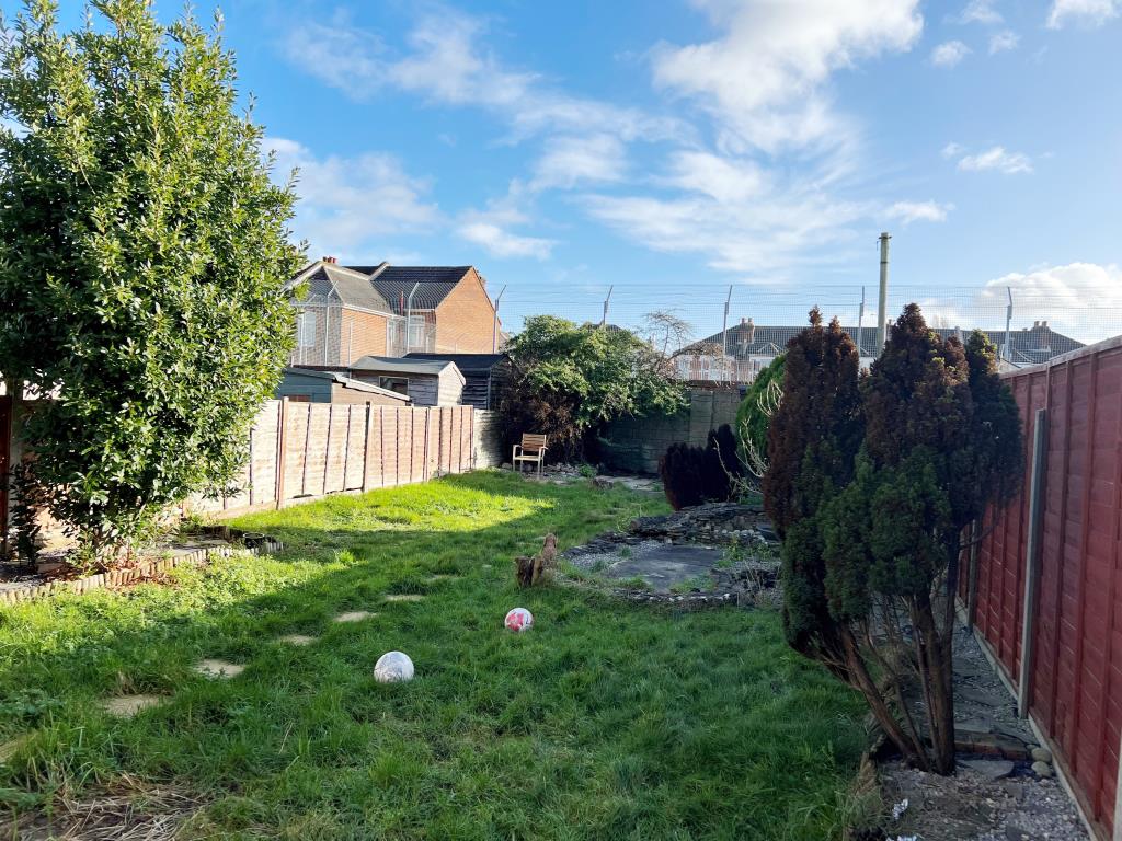 Lot: 74 - THREE-BEDROOM SEMI-DETACHED HOUSE -
